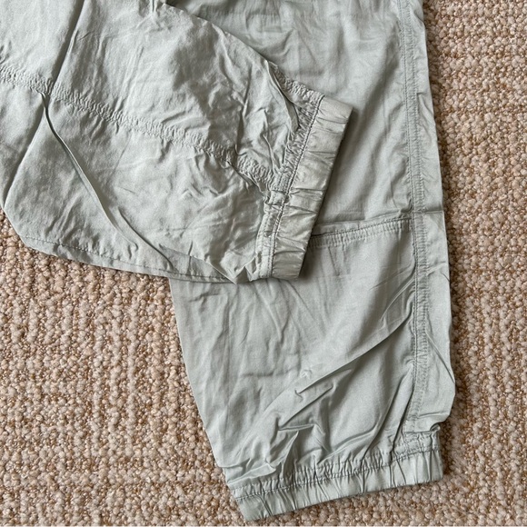 NWT Free People Tell Me About It Jogger Wind Pants in Summer Mist Green - Picture 8 of 14